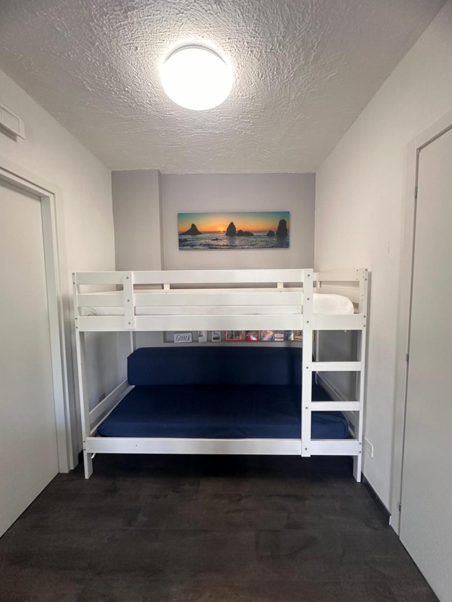 Appartamento I Puritani On The Beach Giardini Naxos Exterior foto